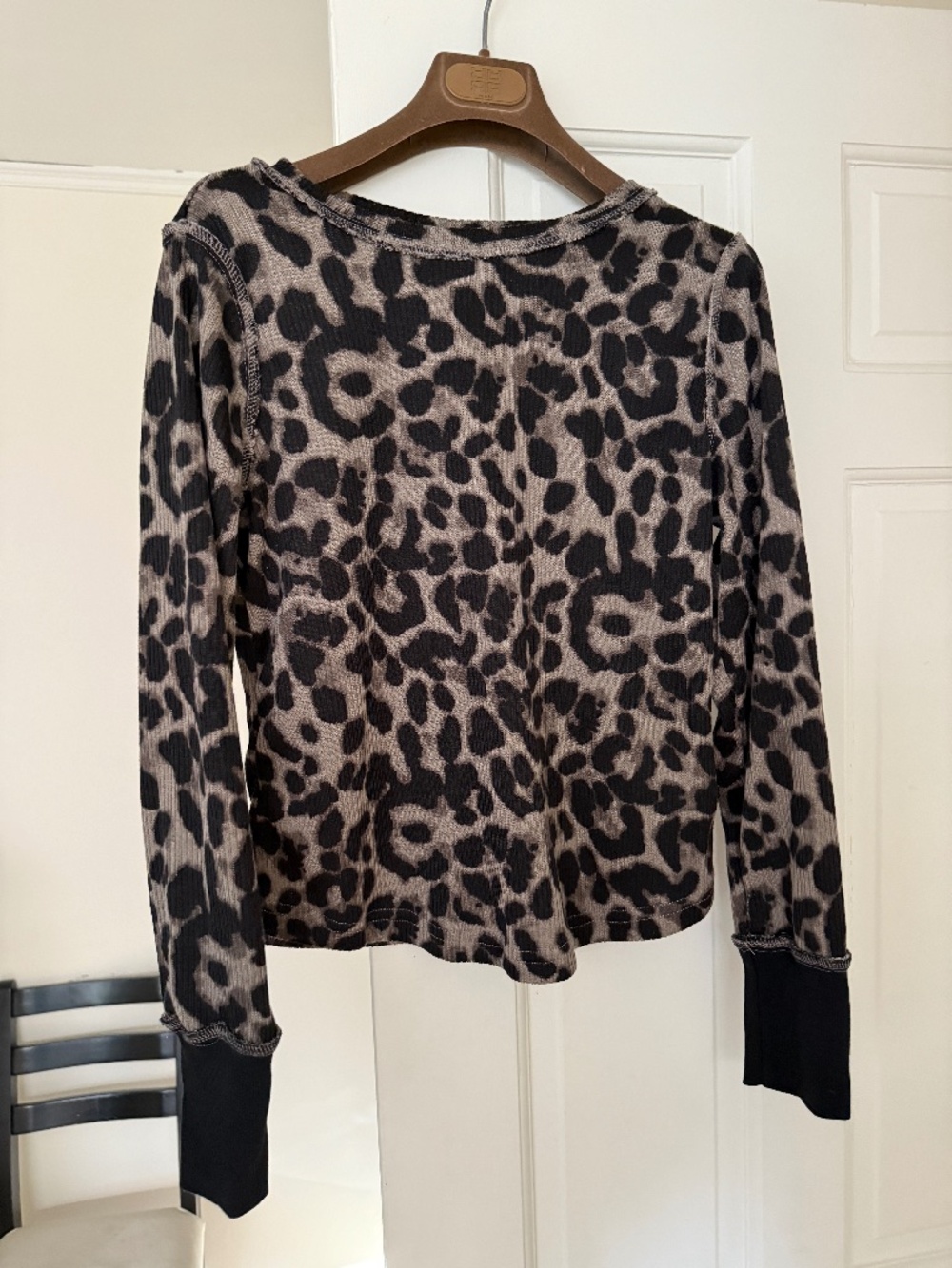 Leopard ribbed longsleeve shirt